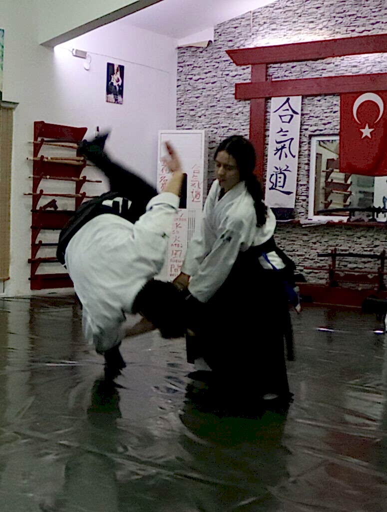 Antalya Genç Aikido Eğitimi ve Geleneksel Silahlı Teknikler