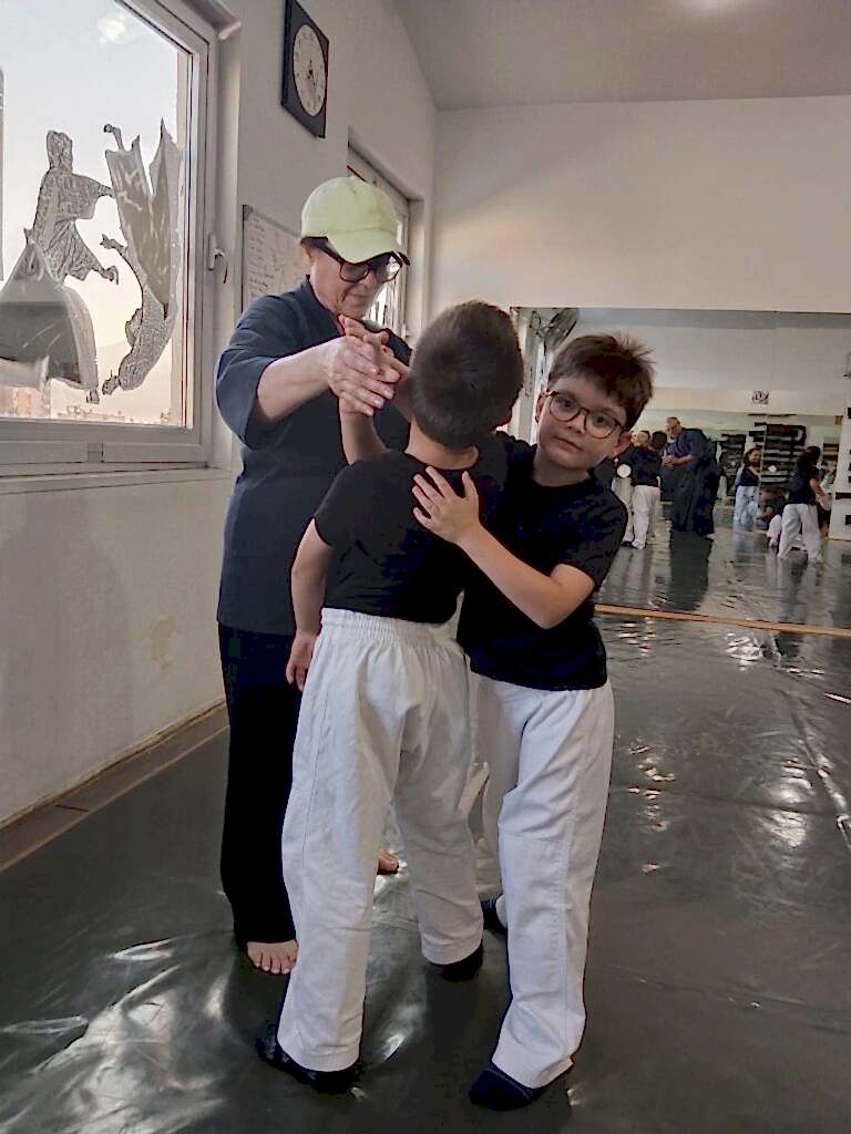 Antalya Aikizen Dojo Uzman Eğitmen Eşliğinde Çocuk Aikido Dersi